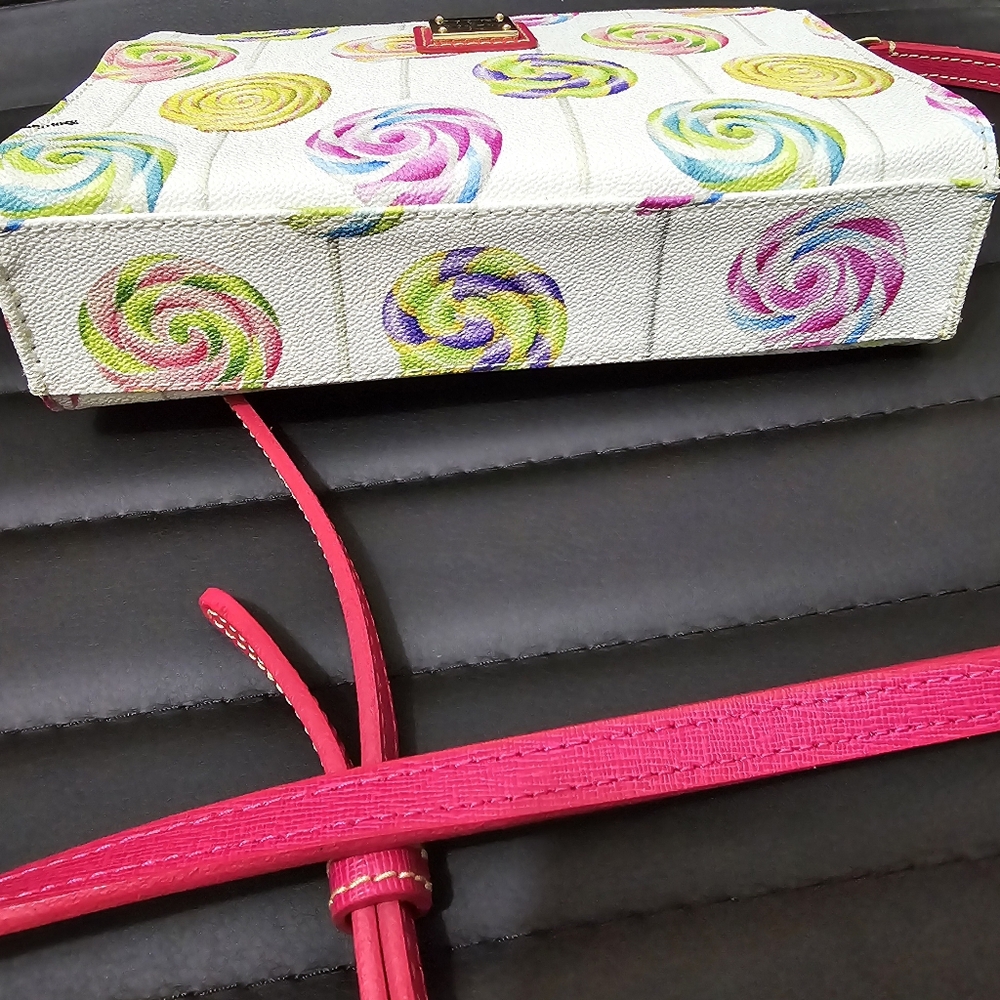 Dooney & Burke Rare Hard to find Lollipop crossbody/ clutch. Excellent condition - Picture 10 of 15